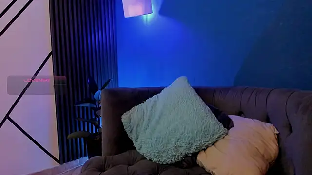 IAN LEIN online show from November 25, 3:18 am