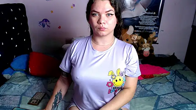 Snapshot of ShantalTsFox chatting on June 17, 4:12 am ShantalTsFox online show from June 17, 4:12 am