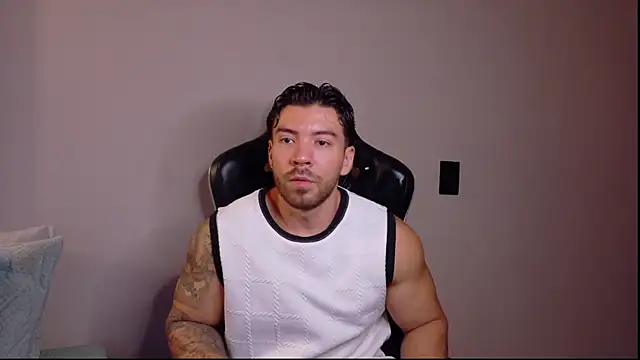 owen seth1 online show from June 3, 11:09 pm