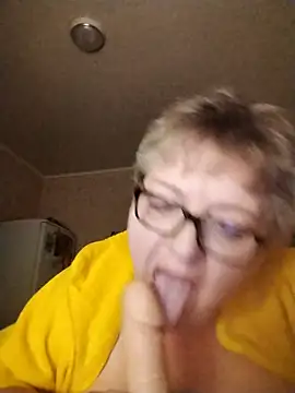 Snapshot of MillanaOcean chatting on December 3, 2:56 am MillanaOcean online show from December 3, 2:56 am