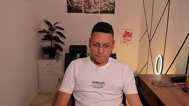 Thorian stormborn online show from November 26, 7:36 pm