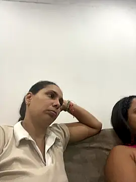 candyysofhia online show from November 23, 2:32 am