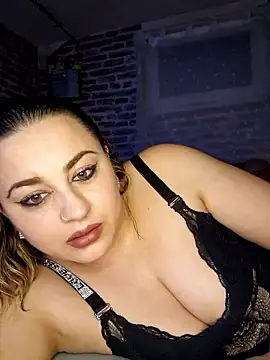 SquirtPassion1995 online show from January 8, 11:55 pm