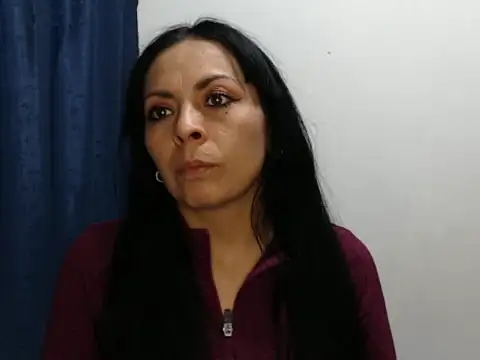 Paolahotty online show from December 13, 8:15 pm