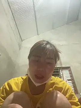 meganmeo online show from April 5, 2:24 pm