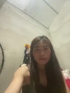 meganmeo online show from April 19, 6:10 pm