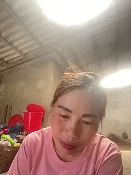 meganmeo online show from April 6, 5:08 am