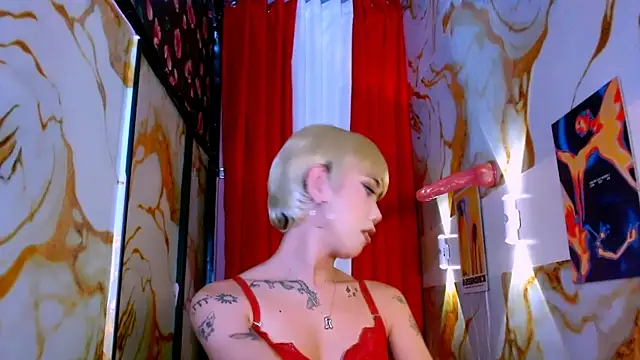 Snapshot of multicummer_staycey chatting on March 3, 8:32 am multicummer staycey online show from March 3, 8:32 am