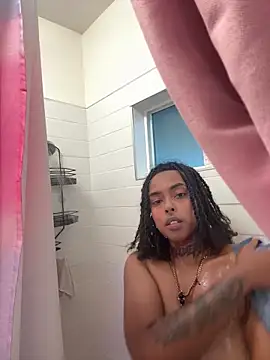 seductivefreak7 online show from April 22, 2:29 am
