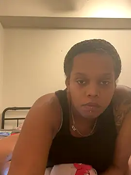 Snapshot of Goldenmami chatting on December 2, 5:20 am Goldenmami online show from December 2, 5:20 am