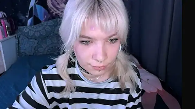 LolaDollyMur online show from December 14, 7:52 pm