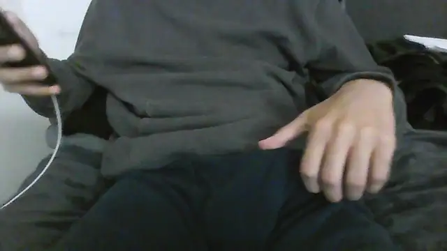 latinman7944 online show from March 5, 5:26 am