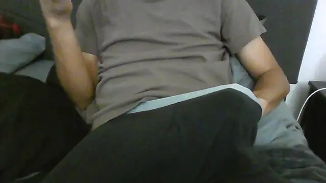 latinman7944 online show from March 18, 6:16 am