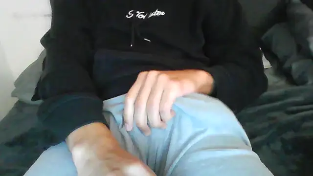 latinman7944 online show from February 11, 8:03 am