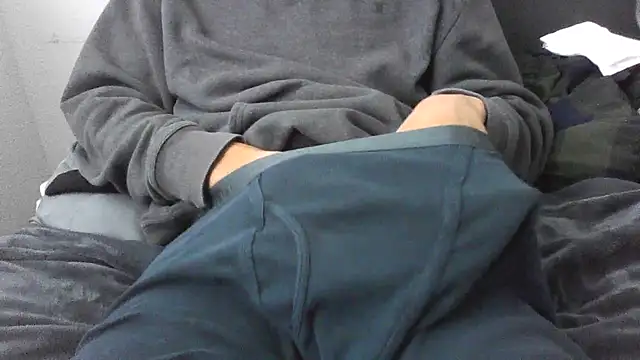 latinman7944 online show from March 5, 7:43 pm