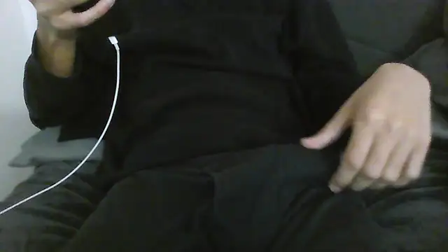 latinman7944 online show from February 13, 7:41 am