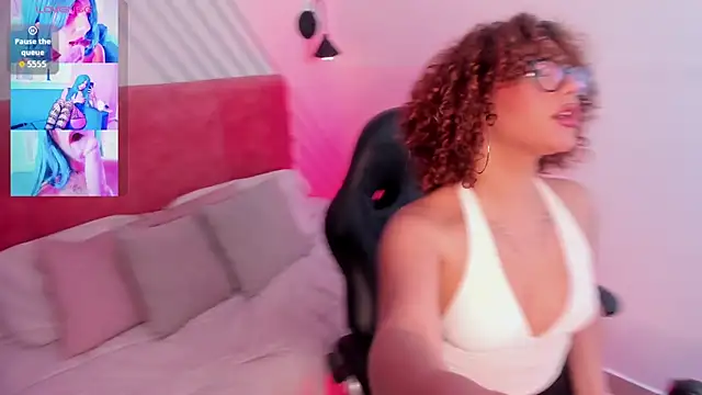 Raven Curly online show from November 27, 4:13 am