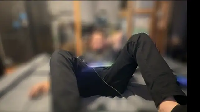 famous1tad online show from December 19, 2:59 am