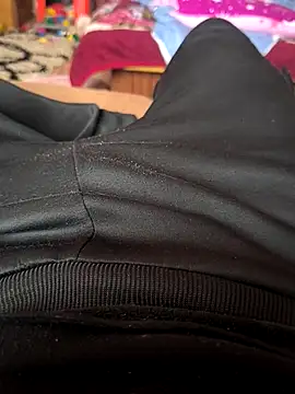 Alexutz21 online show from March 27, 7:17 am