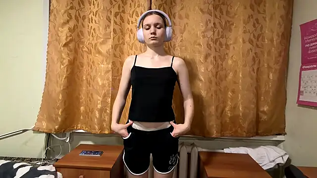 xlo lax online show from February 10, 7:35 pm