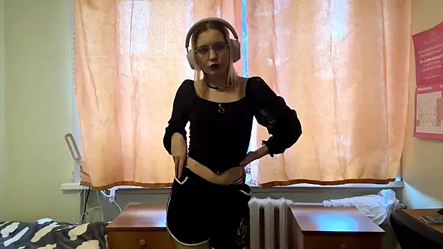 xlo lax online show from February 9, 1:09 pm