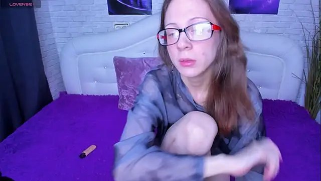 BrielleSummer4u online show from November 27, 2:23 am