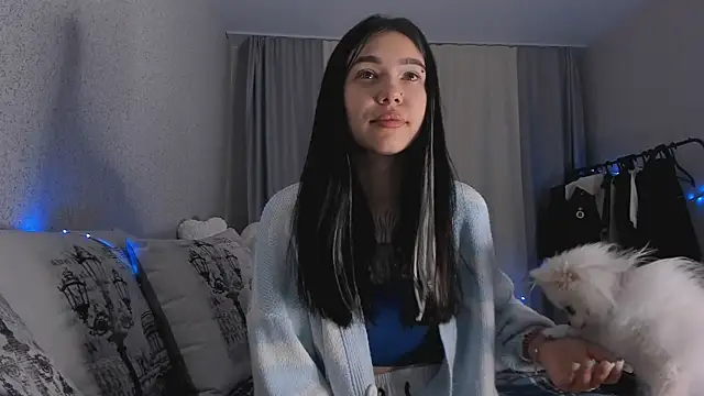 Snapshot of SakuraVibe chatting on December 2, 1:39 am SakuraVibe online show from December 2, 1:39 am