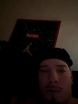 emiliatara07 online show from November 26, 8:25 am