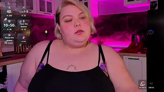 ellagoddes online show from March 26, 7:01 pm