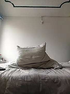 man black hot24 online show from April 5, 4:46 pm