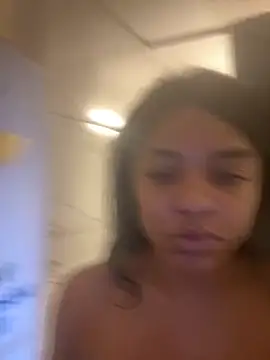 xoeewinters online show from November 26, 12:27 pm