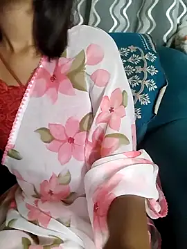 Ammu Kutty143 online show from May 8, 4:22 pm