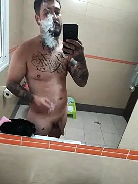 ParejaOcultaXX online show from December 15, 3:18 pm