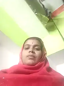 Snapshot of Curvy_Tanishka chatting on December 2, 3:03 pm Curvy Tanishka online show from December 2, 3:03 pm