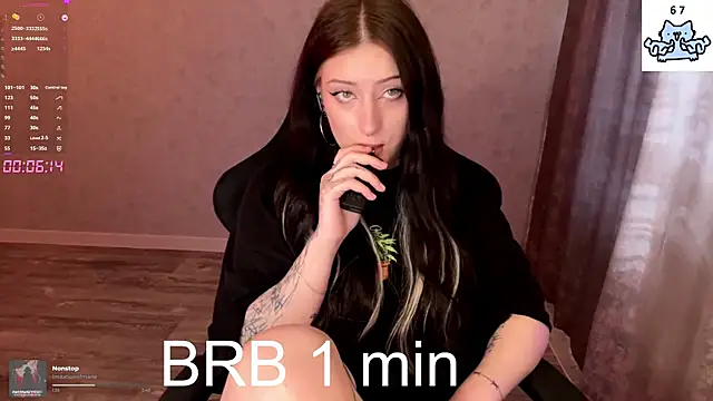 Meowluly online show from May 5, 9:29 pm