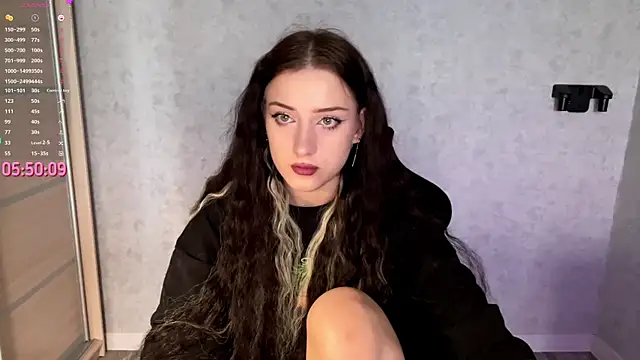 Meowluly online show from April 9, 8:59 pm
