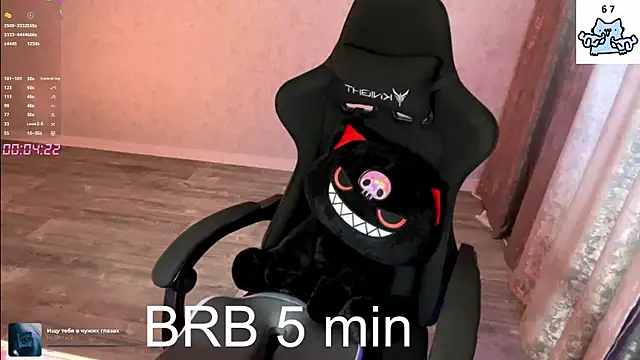 Meowluly online show from May 4, 9:06 pm