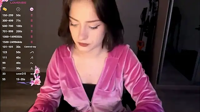 Meowluly online show from April 1, 8:50 pm