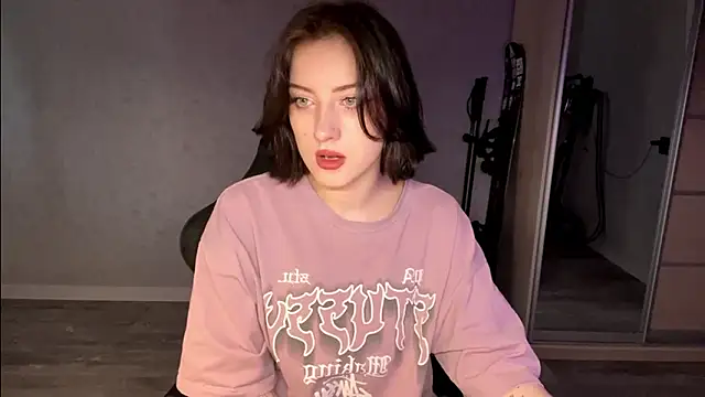 Meowluly online show from March 24, 10:21 pm