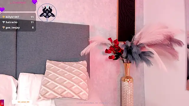 Kiri Velvet online show from July 7, 7:34 am
