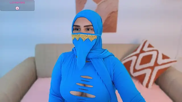 Snapshot of Mayraa_arabelle chatting on November 26, 3:56 pm Mayraa arabelle online show from November 26, 3:56 pm