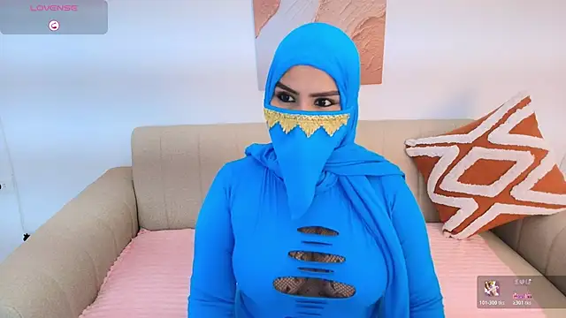 Snapshot of Mayraa_arabelle chatting on November 29, 4:07 pm Mayraa arabelle online show from November 29, 4:07 pm