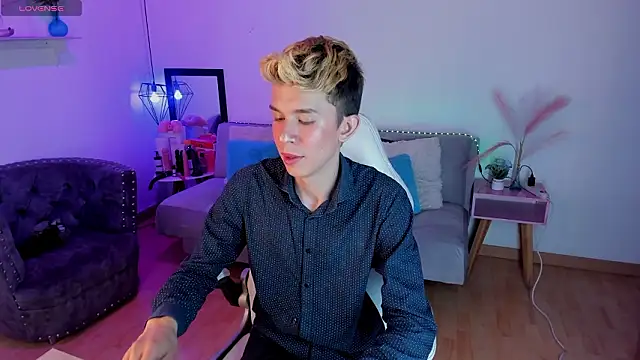 Juaan Diick online show from February 10, 5:12 pm