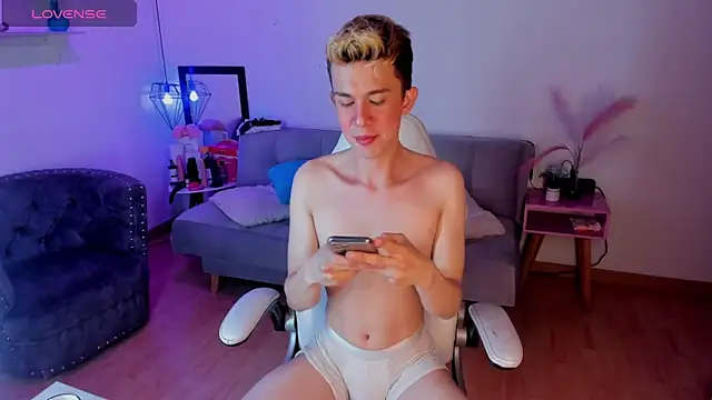 Juaan Diick online show from February 9, 5:22 pm