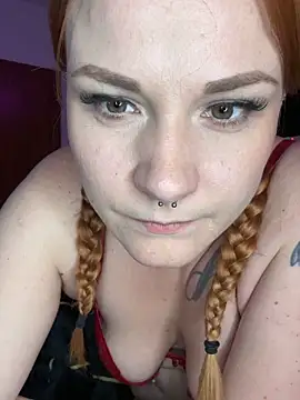 Fiebie licios online show from December 18, 9:03 am