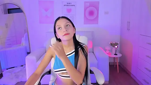 KAHTY JONES  online show from December 1, 1:12 pm