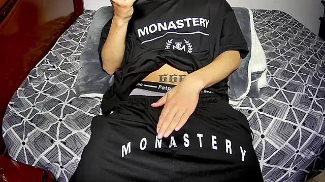 HouseOfHeat online show from February 6, 4:14 pm