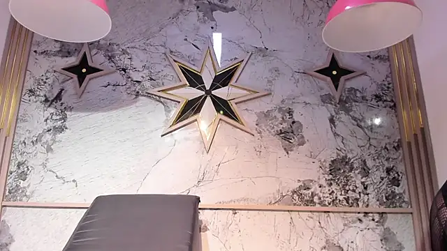 ZoeCollin online show from February 12, 7:46 pm