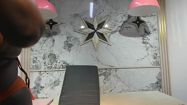 ZoeCollin online show from January 15, 7:39 pm