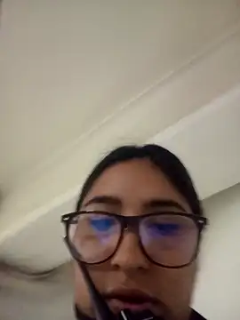 Bizcochitoc4 online show from December 5, 12:26 pm